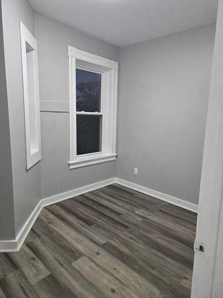 Building Photo - 123 Walnut St