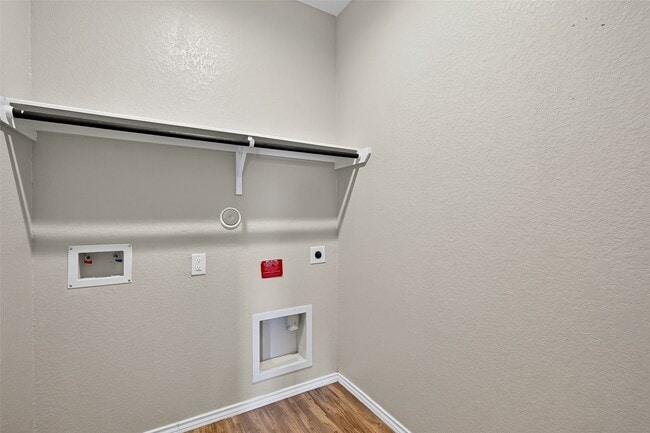 Building Photo - 6023 Briarstone Bay Dr