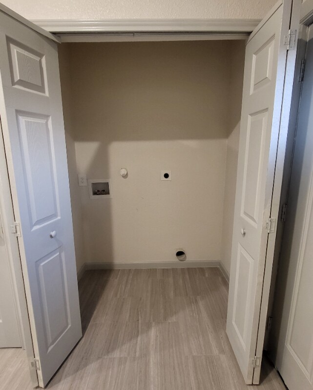 Building Photo - 647 Hammond Ave