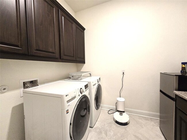 Building Photo - 2900 Zoysia Dr