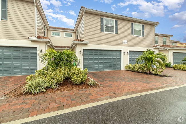 Building Photo - 1420 Isabella Dr