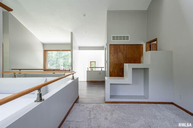 Building Photo - 29 Wildwood Dr