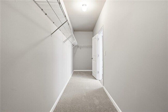 Building Photo - 1680 Sugar Ridge Dr