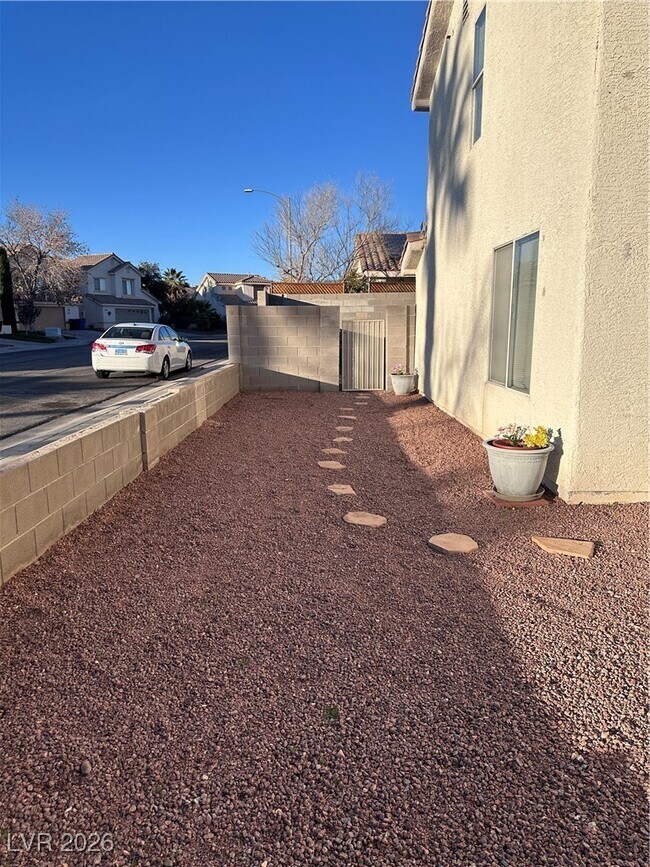 Building Photo - 7732 Donald Nelson Ave