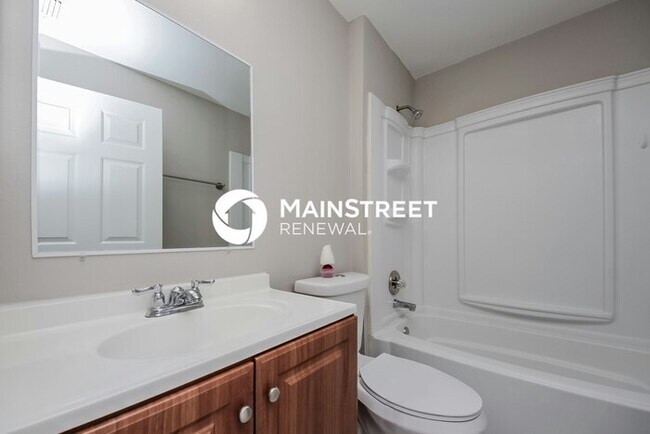 Building Photo - 3 Bedroom Pet-Friendly Home in Kissimmee, ...