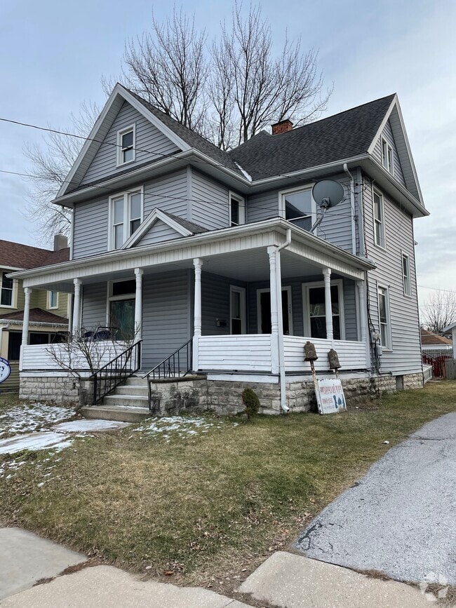 Building Photo - 128 Palmer Ave