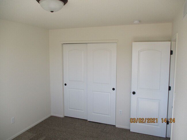 Building Photo - 1734 Sundown Run Dr