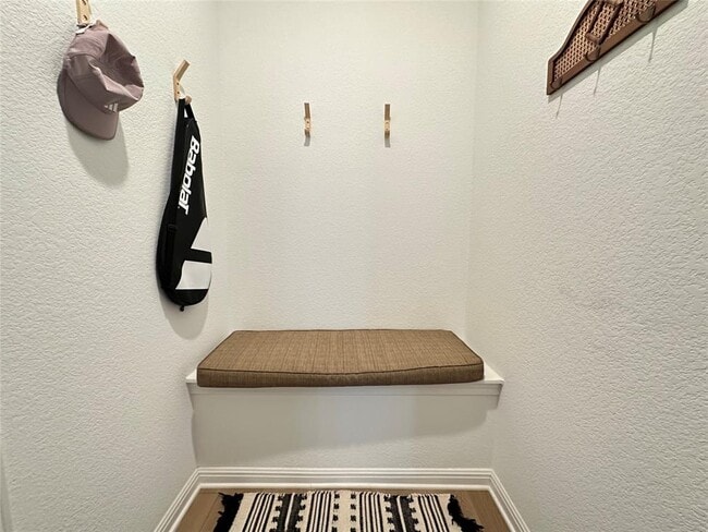 Building Photo - 19320 Forman Dr