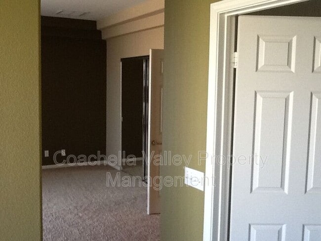 Building Photo - 109 Clearwater Way