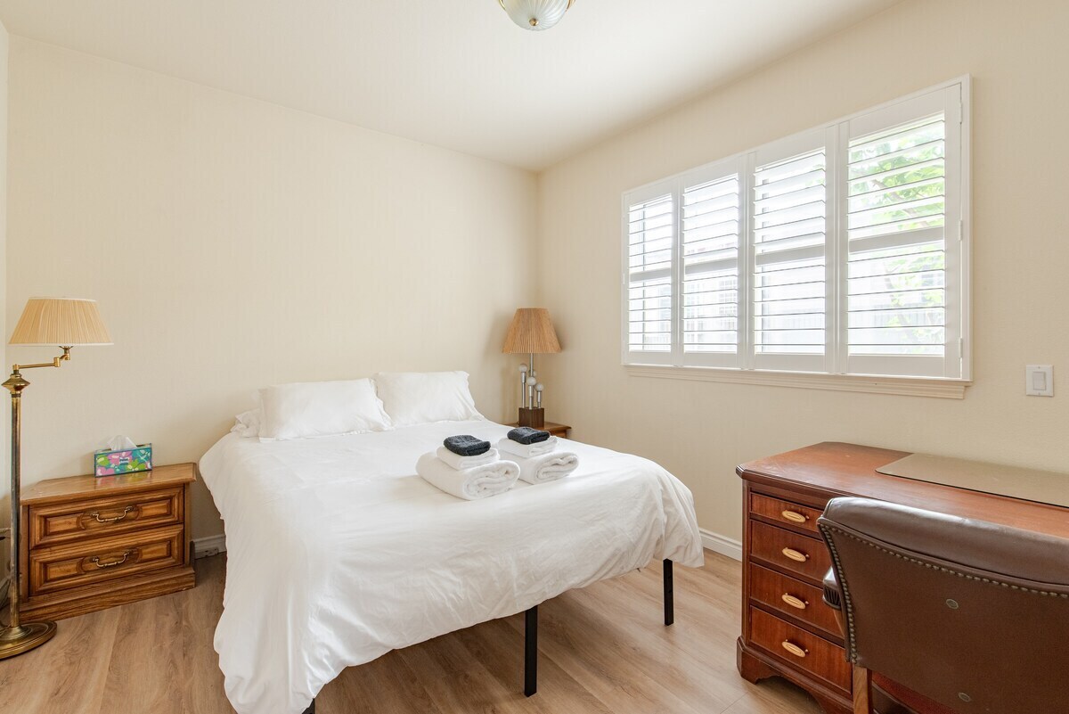 Building Photo - 199 N Lincoln Ave