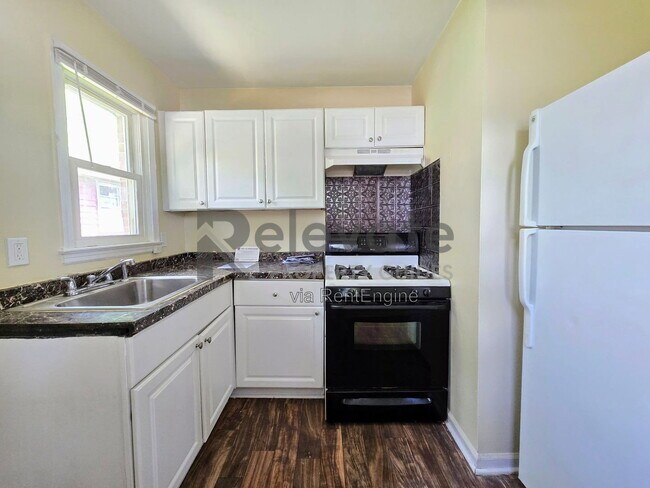 Building Photo - 1150 Willcox St
