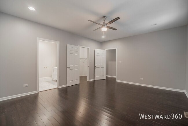 Building Photo - 1906 W 17th St