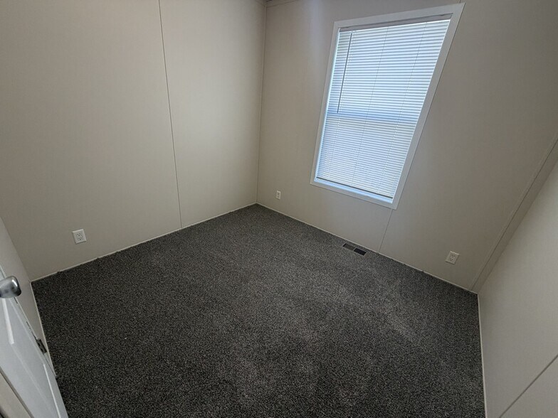 Building Photo - 38052 Johannes Dr