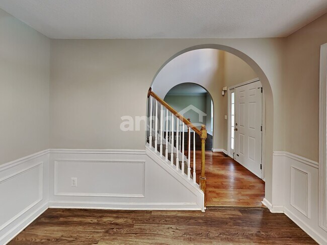 Building Photo - 3830 Rivendell Ln