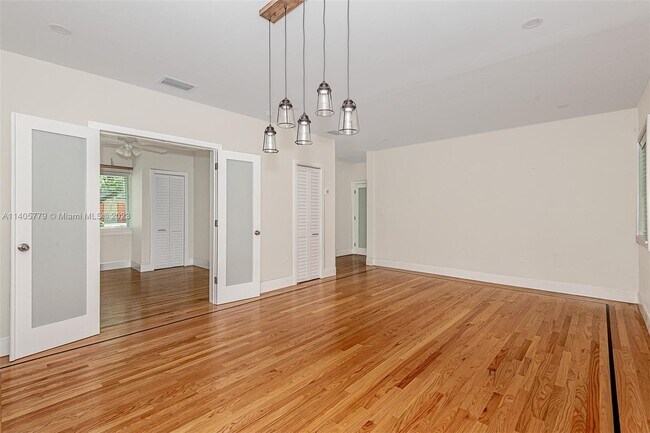 Building Photo - 500 Palmetto Dr
