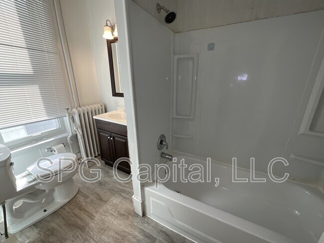 Building Photo - 29 W 3rd St