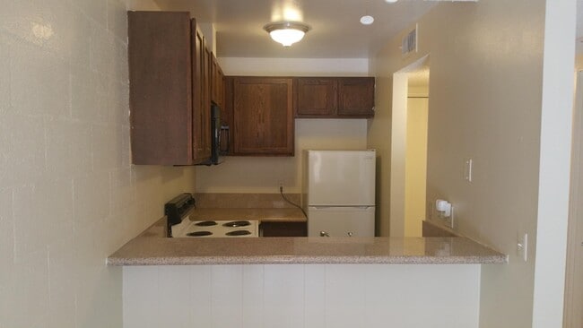 Building Photo - 73600 San Gorgonio Way