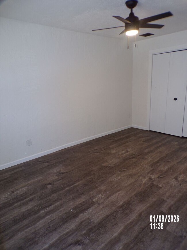 Building Photo - Great re-do