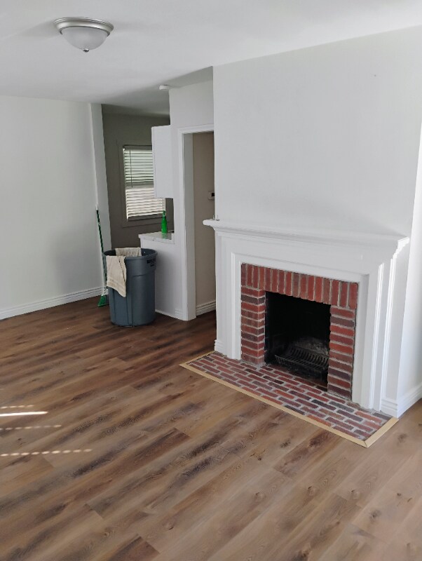 Building Photo - 380 E 100 N