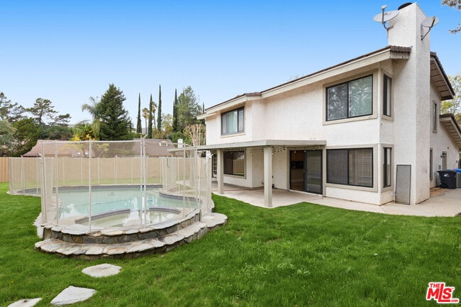 Building Photo - 26952 Garret Dr