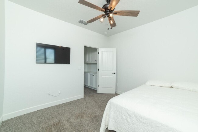 Building Photo - Newly Built 3/2.5 Woodside Home In Riverstone