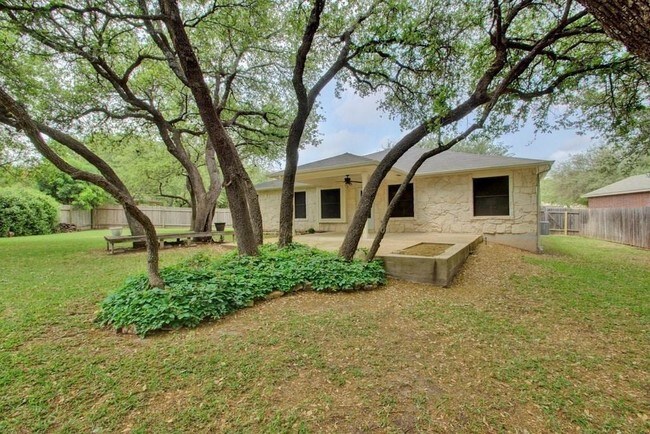 Building Photo - 1111 Fossil Cove