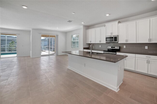 Building Photo - 1141 Kingsbarn St