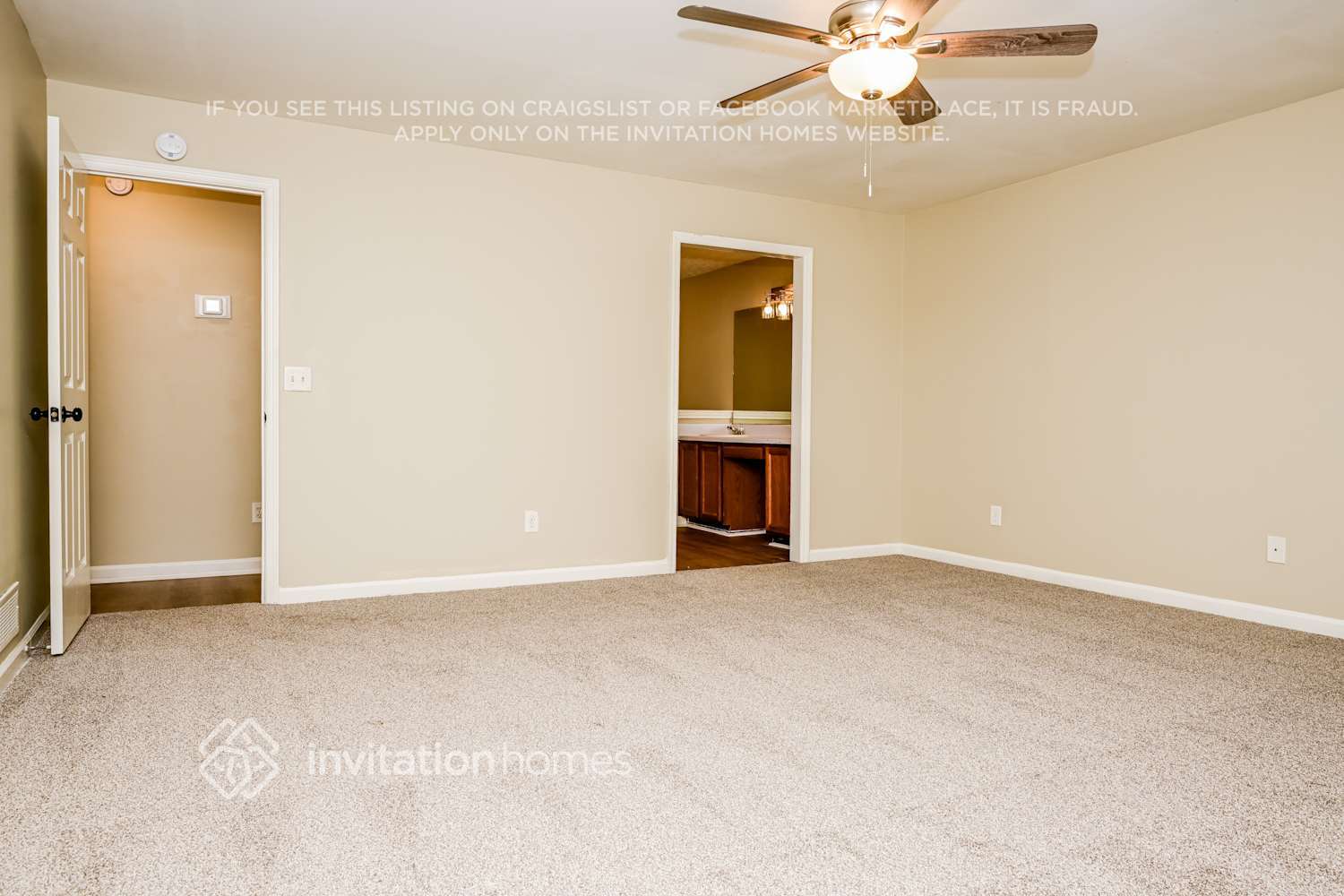 Building Photo - 4721 W Lake Dr SE