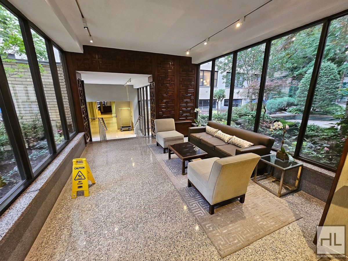 Building Photo - Bright 1-Bedroom in Midtown East | 7th Flo...