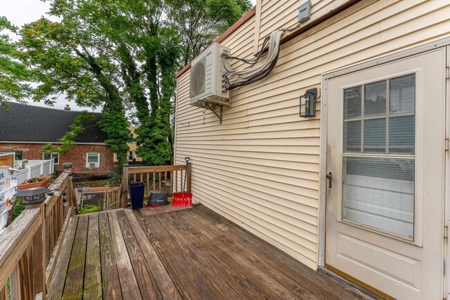 Building Photo - 4317 Cottage Ave
