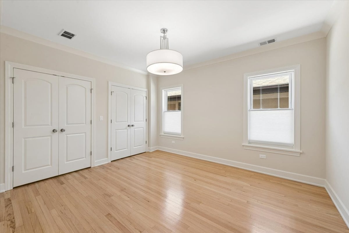 Master Bedroom - 5028 N Mozart St