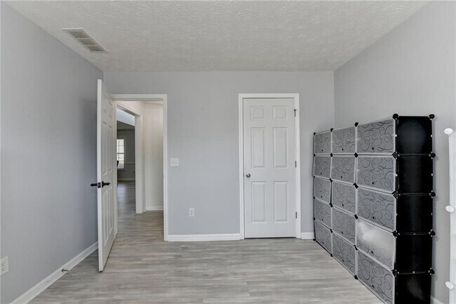 Building Photo - 3411 Galloping Bend Way