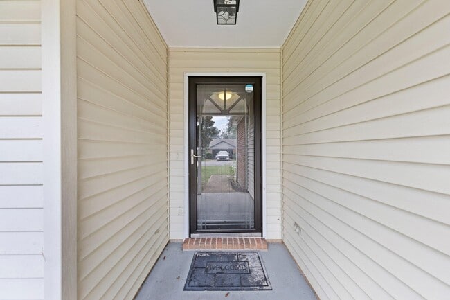 Building Photo - 4519 Parkwood Ln