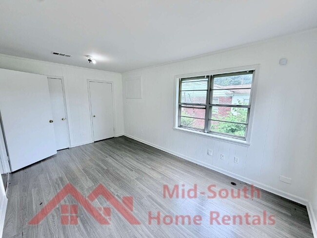 Building Photo - 5057 Gill Rd