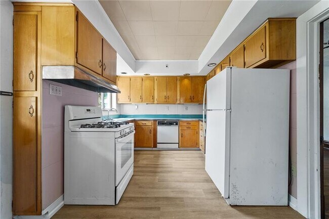 Building Photo - 1306 Ridge Ave