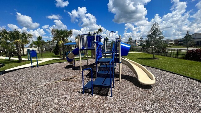 Building Photo - Unfurnished Annual Rental