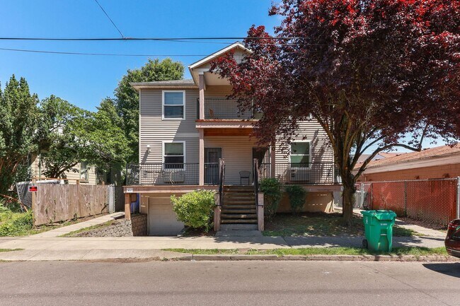 Building Photo - 2020 NE Rodney Ave