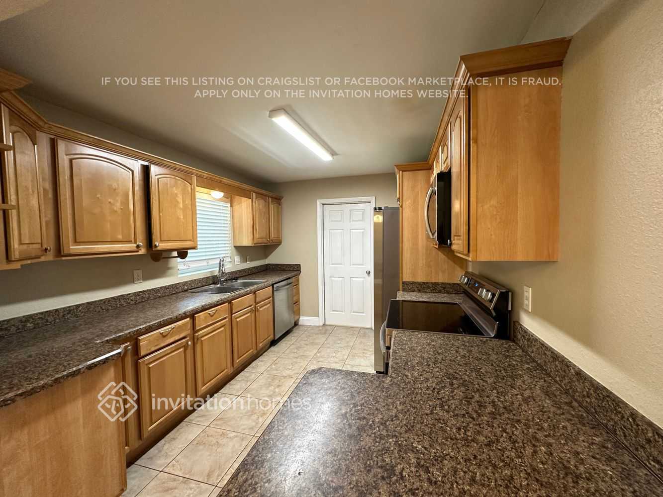 Building Photo - 1324 W Hartley Cir