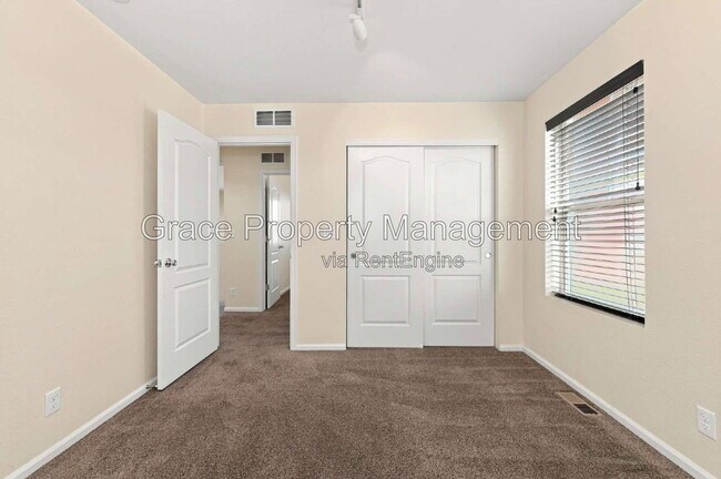 Building Photo - 8562 E 49th Pl