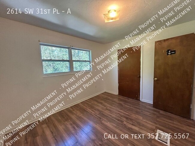 Building Photo - 2614 SW 31st Pl