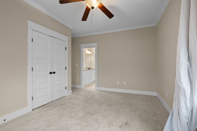 Building Photo - 311B 54th Ave N