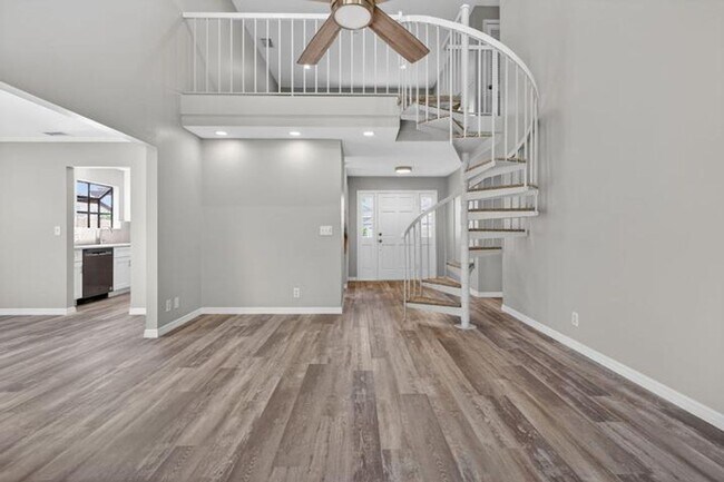 Building Photo - 6119 Mullin St