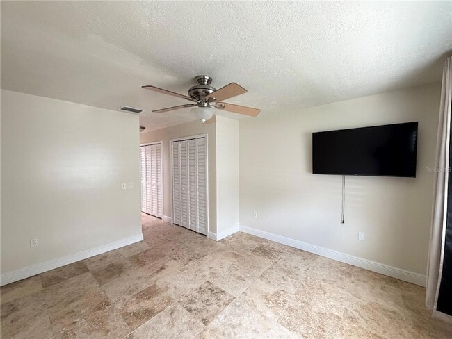 Building Photo - 679 Lake Dexter Cir