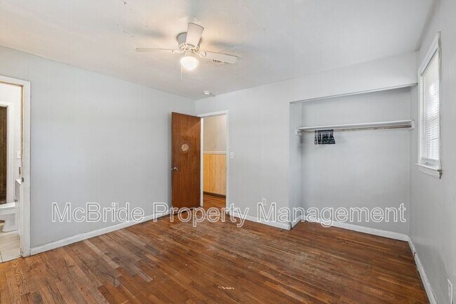 Building Photo - 3008 Claudia Dr