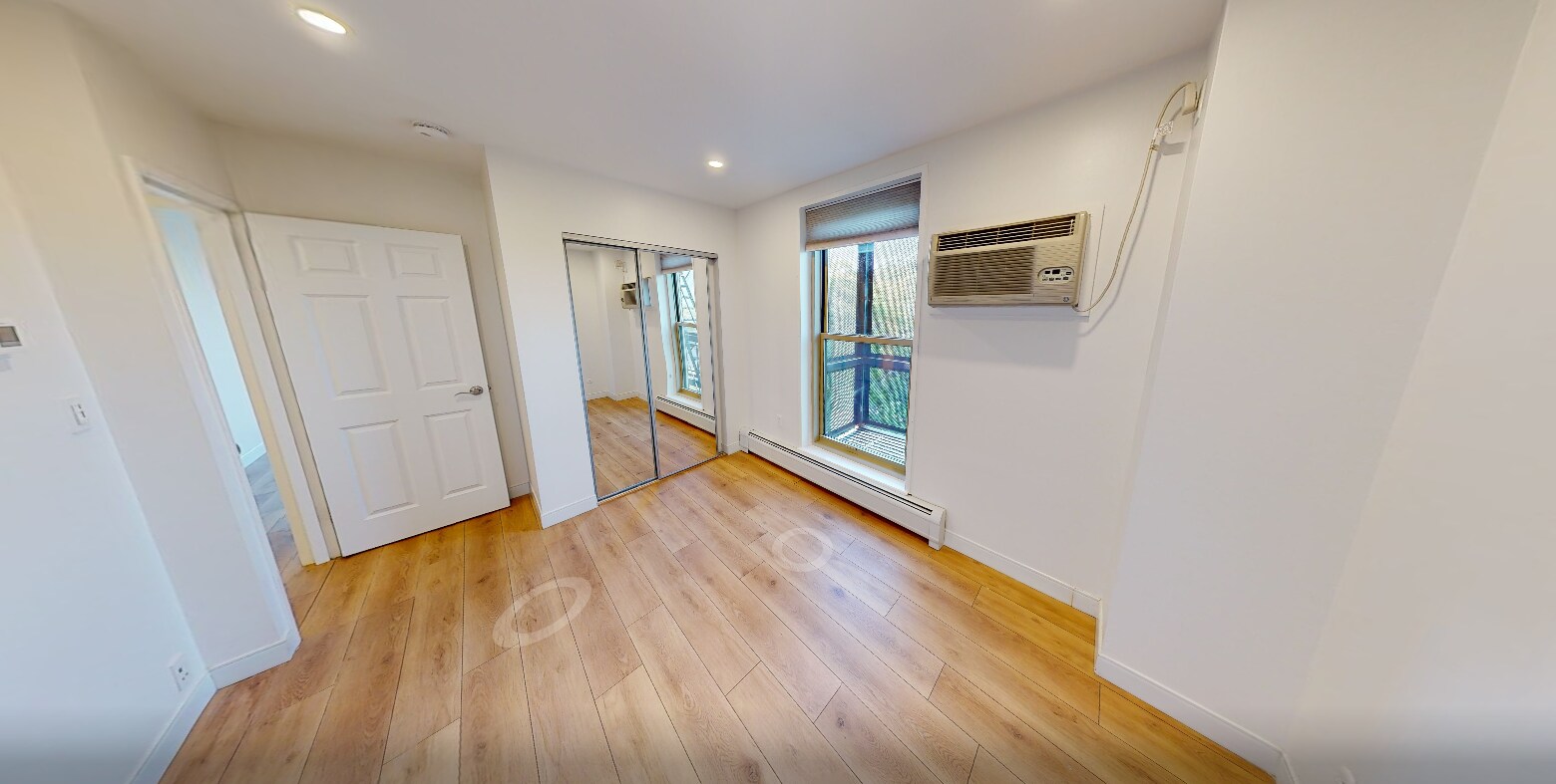 Building Photo - 63 Gordon St