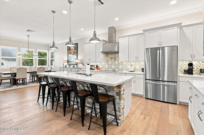 Building Photo - 1118 E Paseo Way