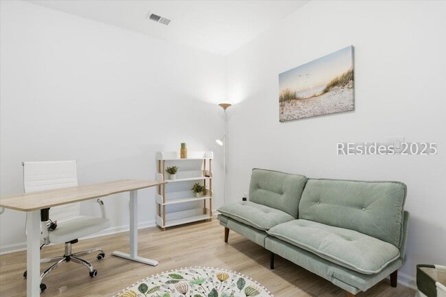 Building Photo - 855 Weekend Ave