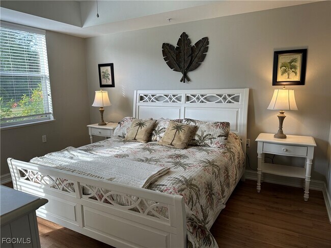 Building Photo - 10530 Amiata Way