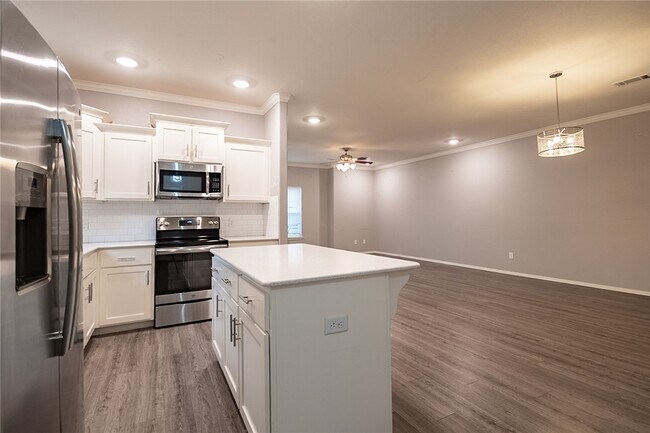 Building Photo - 4071 W Santa Maria Ln