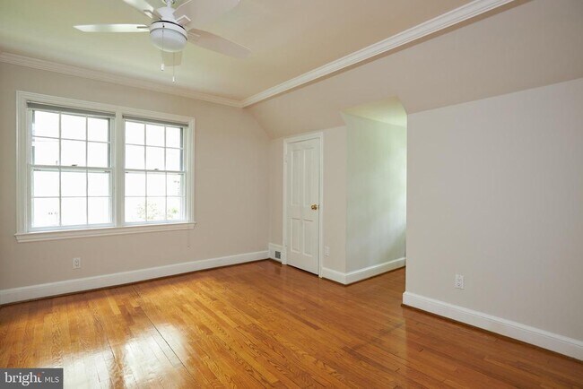Building Photo - 5306 Albemarle St